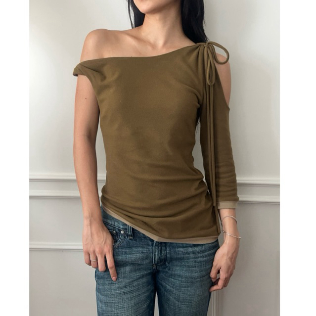 SLEEPY MURPHY | RYN ONE-SHOULDER CUT OUT TOP