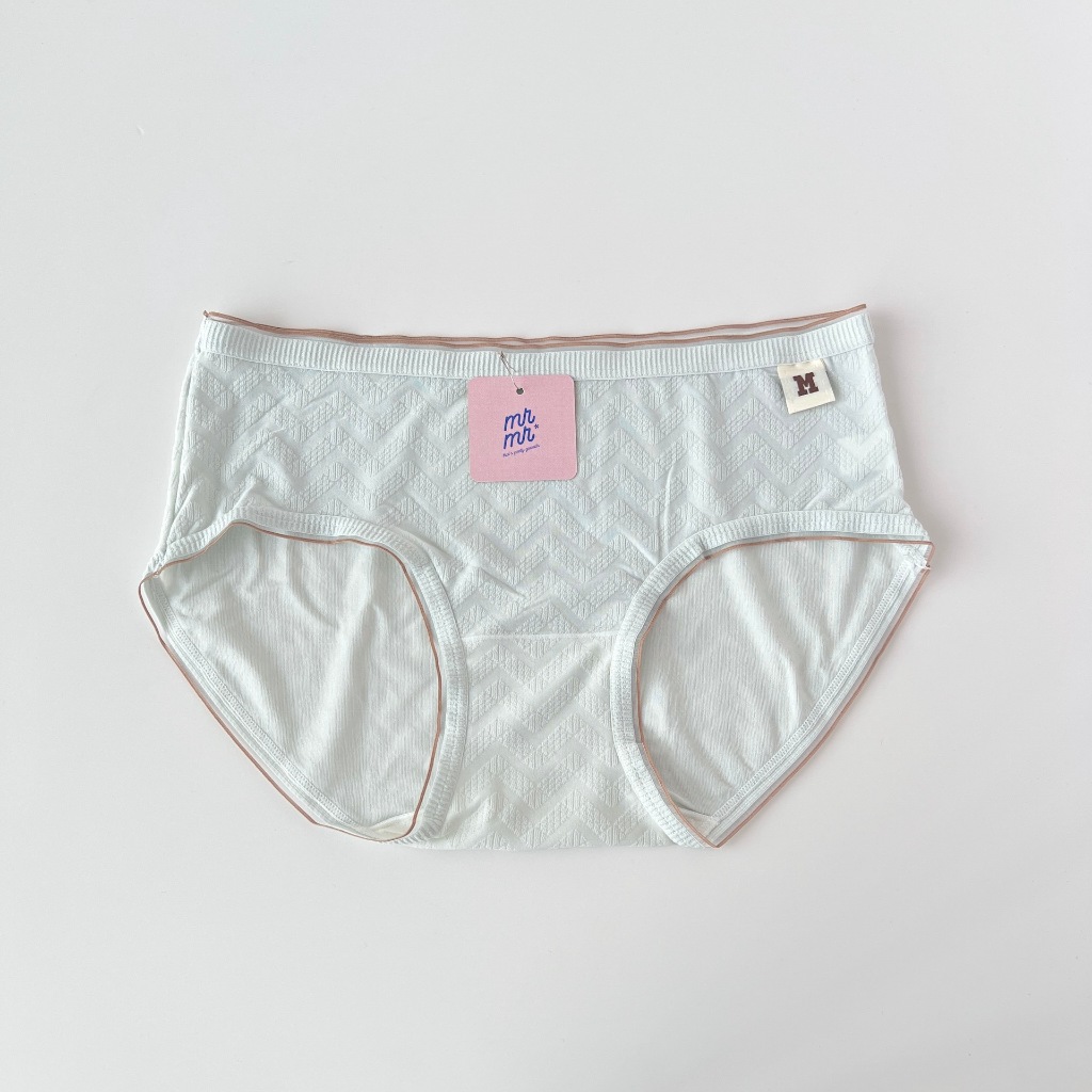 𝐌𝐀𝐑𝐘 (panty.) medium- low waist old school cute texture  panty. กางเกงชั้นใน นุ่มนิ่ม (แท็กอักษร M)