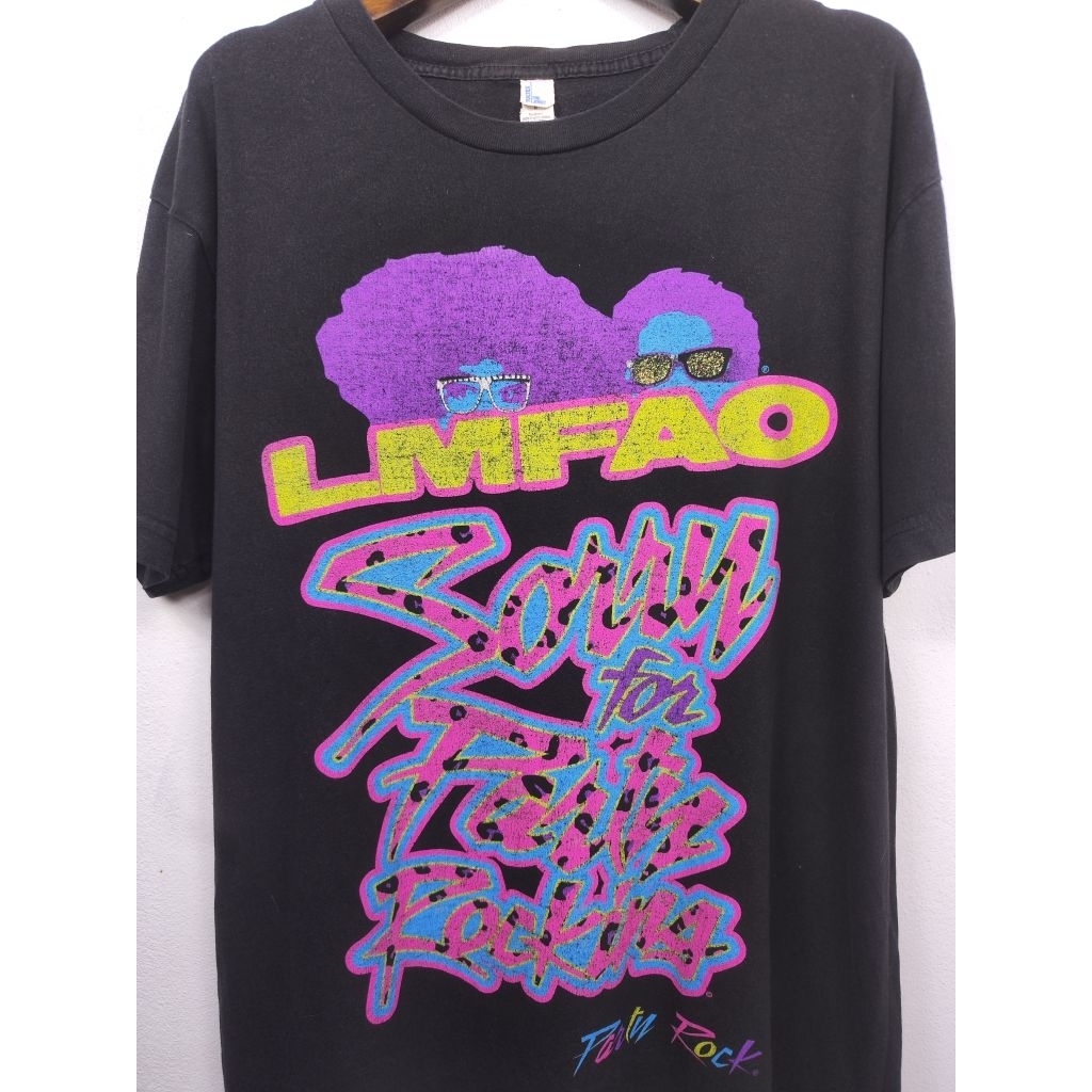 เสื้อวง มือสอง LMFAO สกรีนหน้าหลัง (หลังทัวร์) ตอกปี 2012 อก 42 ยาว 26 #736