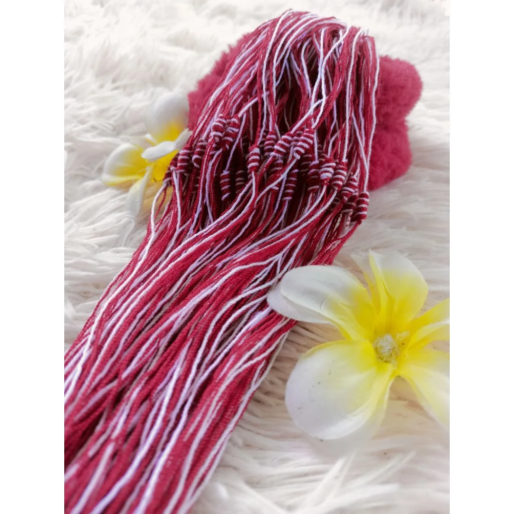 ด้ายผูกข้อมือ3สี ด้ายมีขนาด1.5-1.8 มิล ความยาว 30-31 ซม