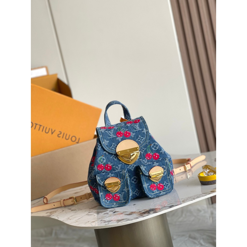 【พรีออเดอร์ 15 วัน】VIP Quality 24*26*7cm