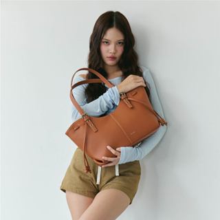 GLORASTUDIO - CARRIE VYRE กระเป๋าสะพายข้าง