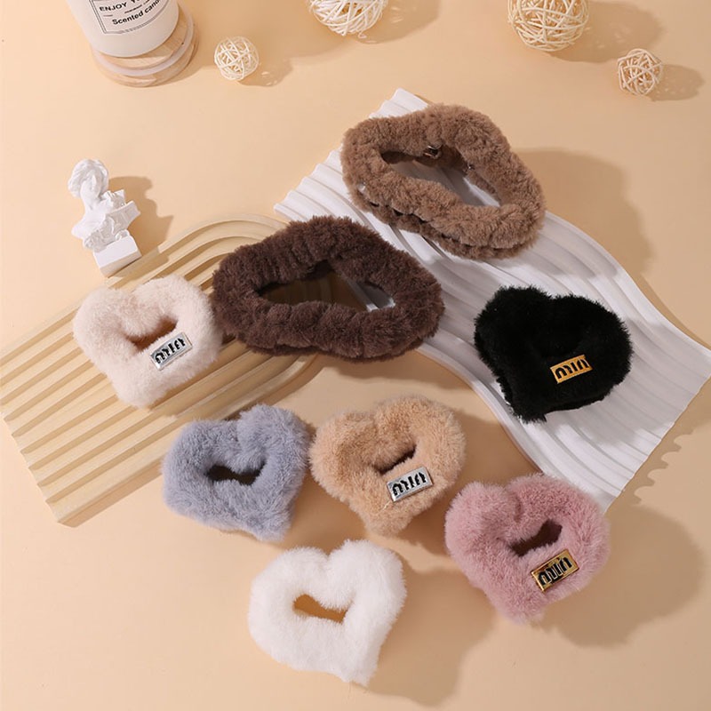 พร้อมส่งจากไทย🇹🇭 กิ๊บหนีบผมขนมิ้งขนาดเล็ก กิ๊บติดผมขนเฟอร์ กิ๊บหนีบผมขนฟูนุ่มนิ้ม งาน Handmade MIU MIU CC สไตล์เกาหลี - รูปที่ 2