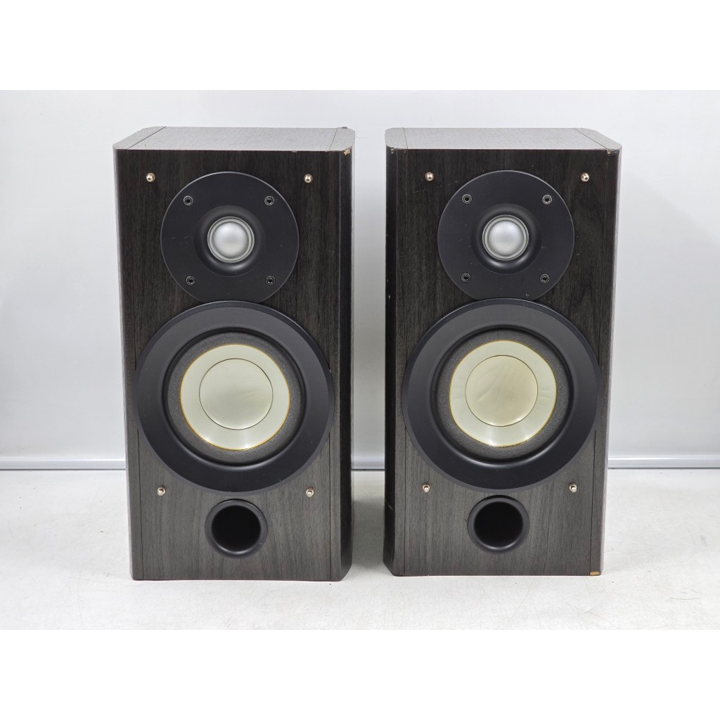 BF105 ลำโพงญี่ปุ่นมือสอง 1 คู่ SHARP SD-NX20-N 50W 6 โอห์ม Woofer 4 นิ้ว Size ตู้ 17.5x18x33CM ไม่มี