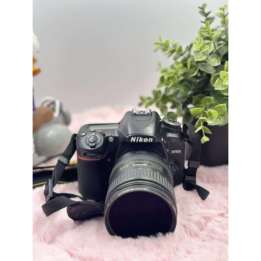 มือสอง**กล้อง Nikon D7500พร้อมเลนส์ NIKKOR AF-S DX 18-140mm f/3.5-5.6G ED VR