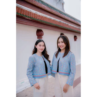 เสื้อคลุมคอกลมแขนยาวอัดกาว ผู้หญิง