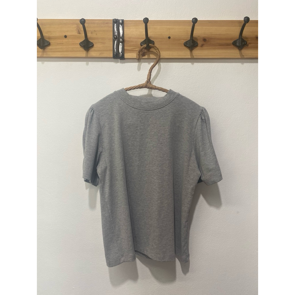 เสื้อยืด A 21 SHOP มือ2 สภาพใหม่