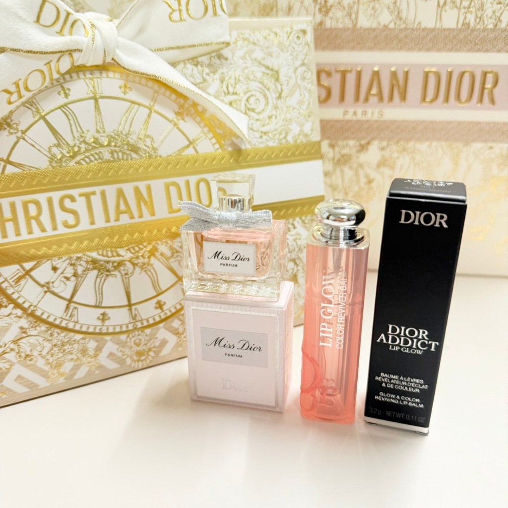 Dior Set   Dior Lip glow full size 012 หรือ 031  พร้อมถุงกระดาษ