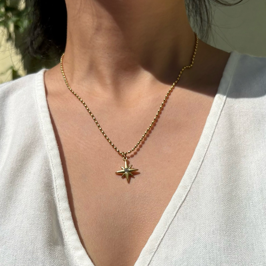 Piing me Stainless steel Necklace | สร้อยคอสแตนเลสพร้อมจี้วิงค์สีทอง (พร้อมส่ง)