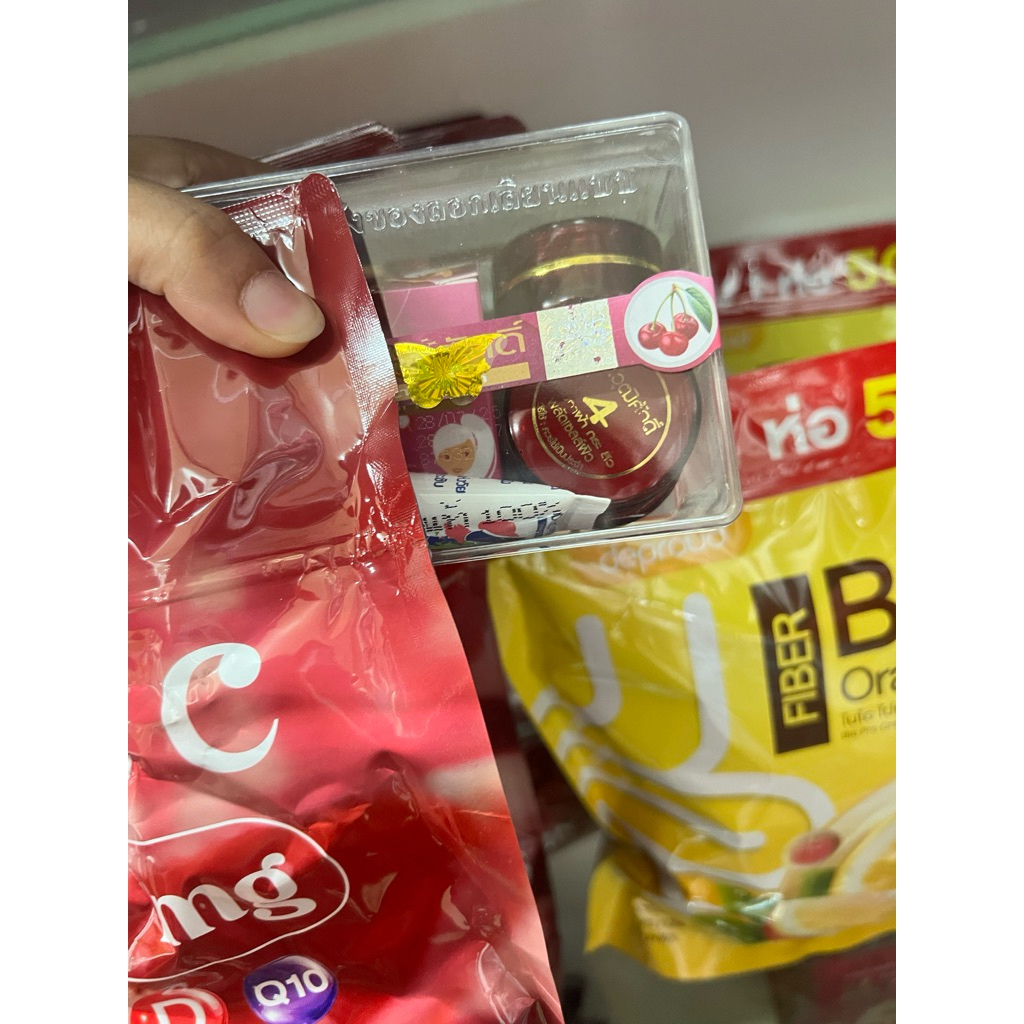 ครีมเอกวุฒิศักดิ์ ชุดครีมบำรุงผิวหน้า มีตัวเลือกให้เลือกนะคะ