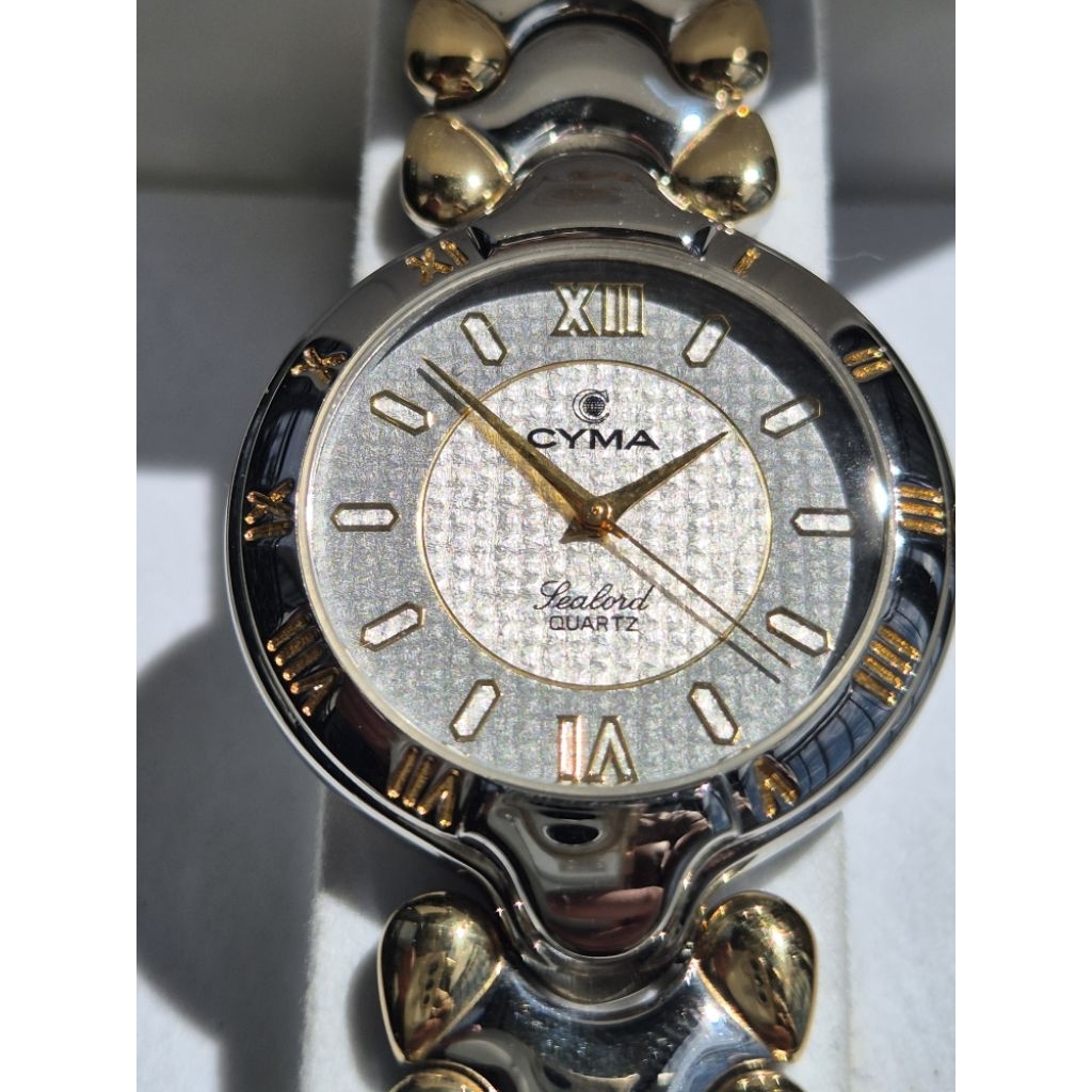 CYMA SWISS นาฬิกาวินเทจ สวิสควอตซ์ สายสแตนเลส สภาพสวย พร้อมกล่องเดิม