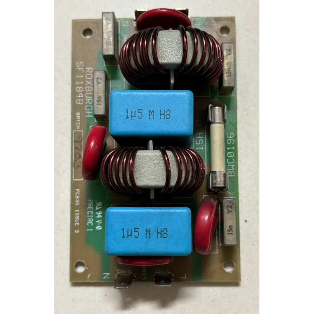 Noise Filter สำหรับไฟ 220VAC มี Varistor ป้องกันไฟเกิน