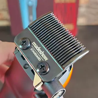 Madeshow รุ่น M15 ปัตตาเลี่ยนตัดผม ไร้สาย แบบตัดขึ้นทรง ความแรง 6800RPM ใช้งานต่อเนื่อง 210 นาที