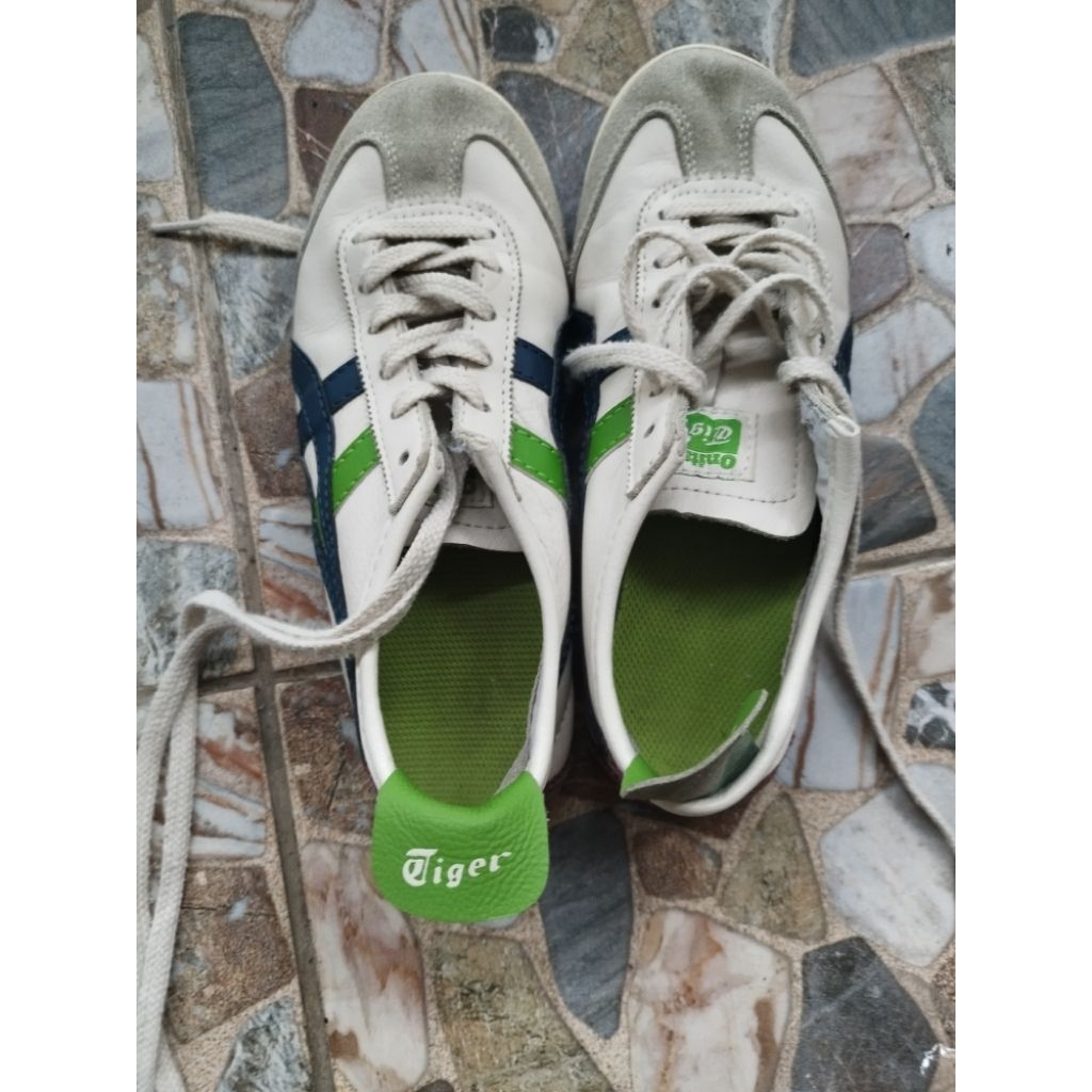 รองเท้าonitsuka tiger
