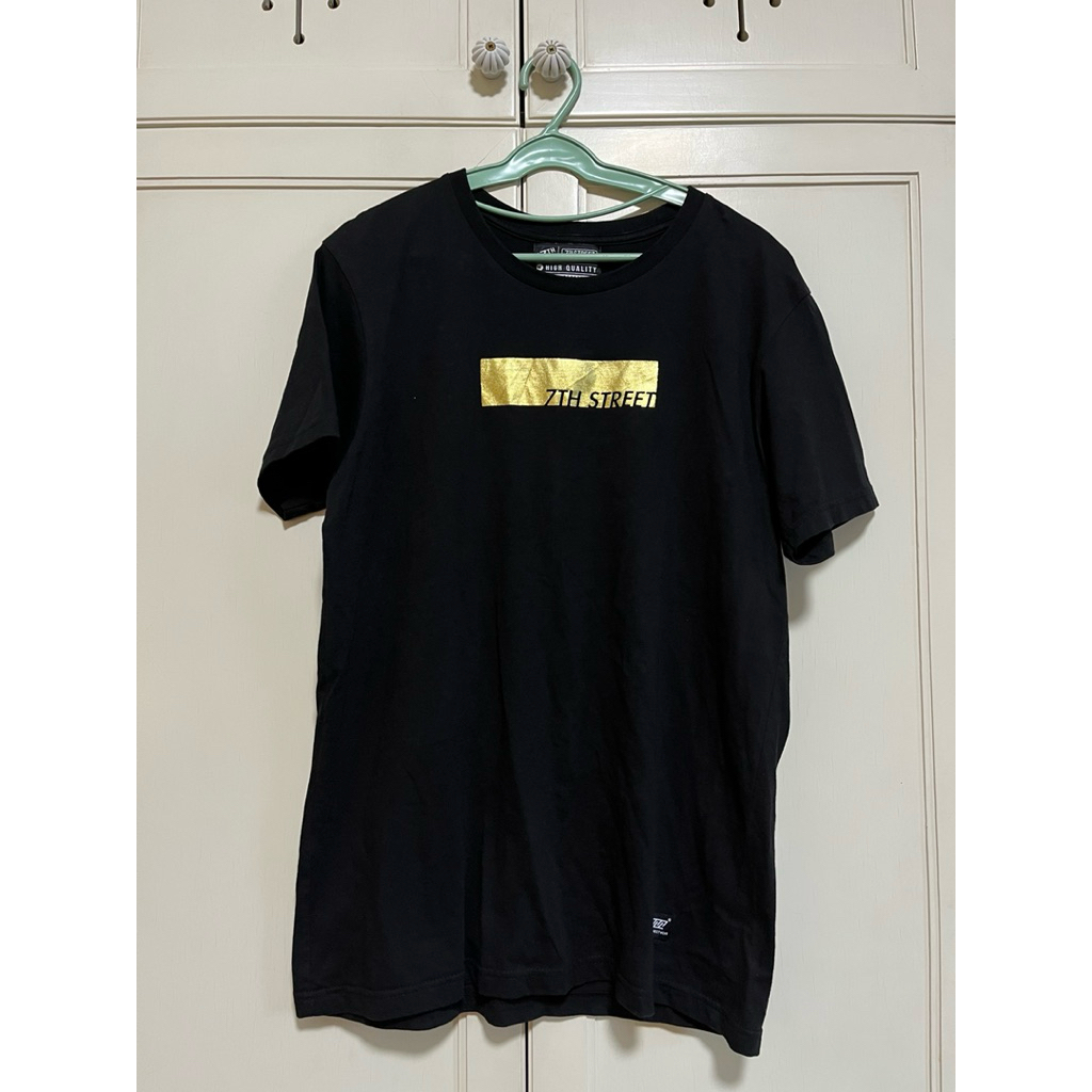 เสื้อยืด 7th street size M