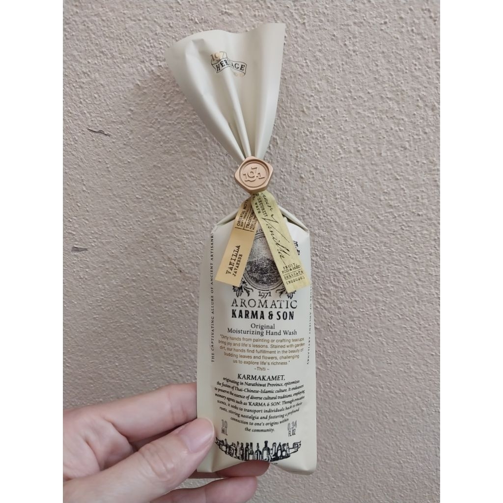 KARMAKAMET  Original Moisturizing Hand Wash  คามาคาเมต เจลล้างมือ 10 Ml. กลิ่น VANILLA (Javanese)