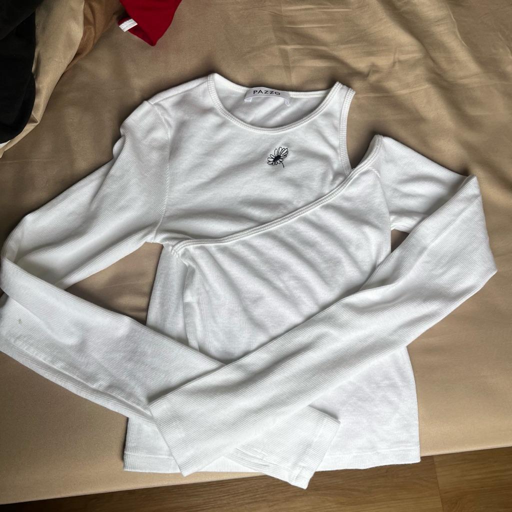 เสื้อแขนยาวเนื้อผ้าดีมากๆ แบรนด์ไต้หวัน pazzo