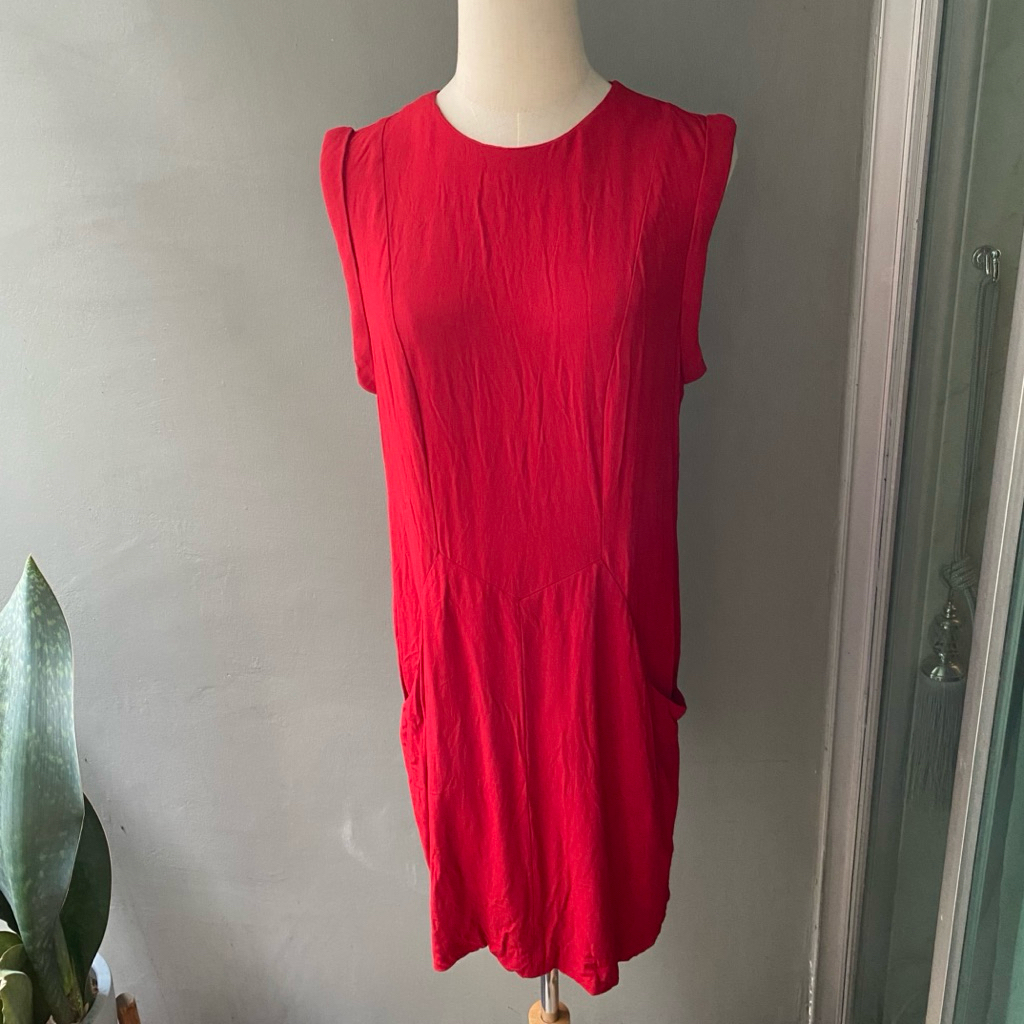 USED Zara red sleeveless dress size L