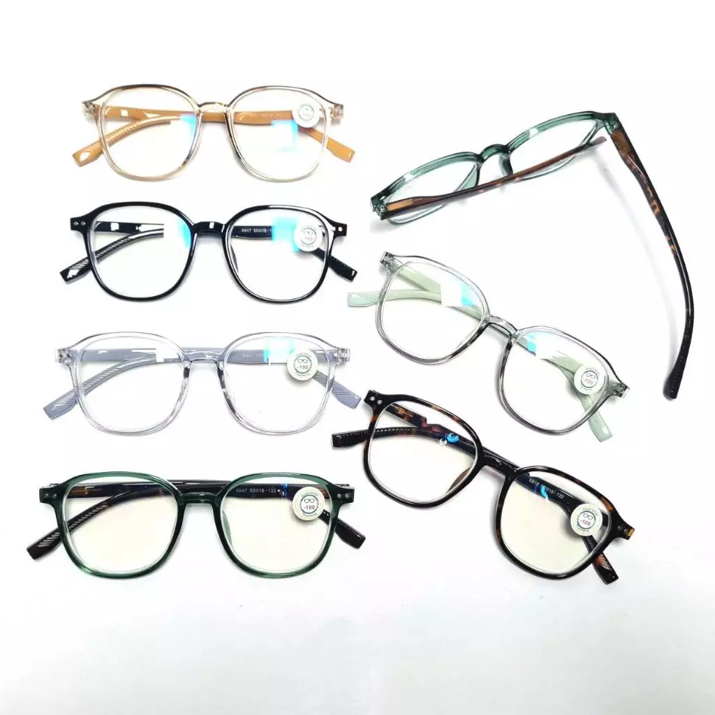 แว่นสายตาสั้น ค่าสายตา00(ไม่มีค่าสายตา)ถึง-400 ทรงเหลี่ยม รุ่น847 ขาสปิงในตัว เลนส์แว่นตาป้องกันแสงสีฟ้า