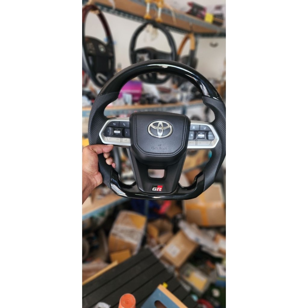 พวงมาลัย GR พวงมาลัย Land Cruiser GR Sport