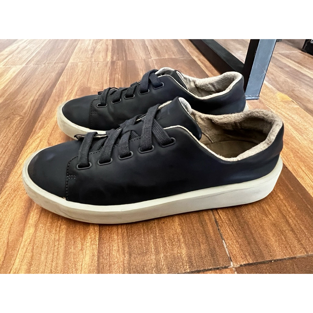 รองเท้ามือสอง Camper Courb