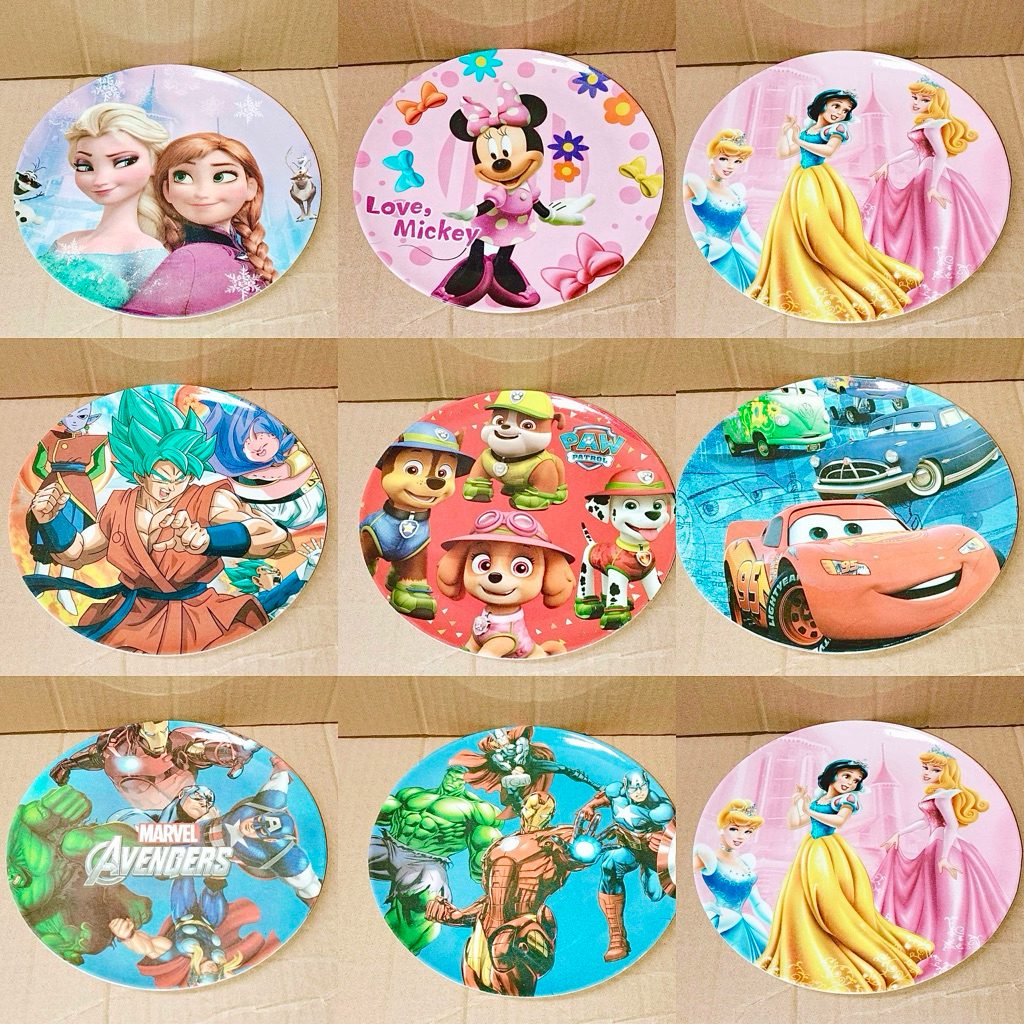 จานพลาสติกลายการ์ตูน ขนาด 8 นิ้ว ลิขสิทธิ์แท้ ลายน่ารักมาก