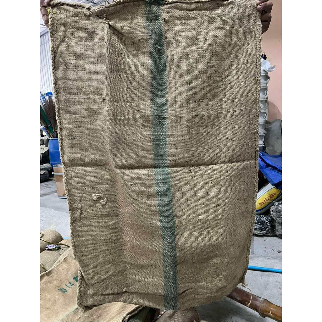 กระสอบป่าน / กระสอบปอ ไม่มีรอยขาด ไม่มีรอยฉุน (มือสอง) ขนาด 30×40นิ้ว จำนวน1 ใบ