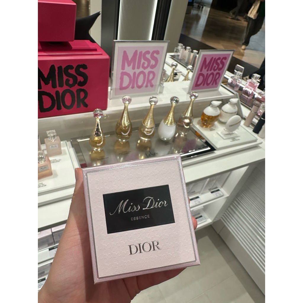 🇯🇵 (ใหม่! แท้ 💯) น้ำหอม Miss Dior Essence จากญี่ปุ่น ไม่แท้คืนเงิน