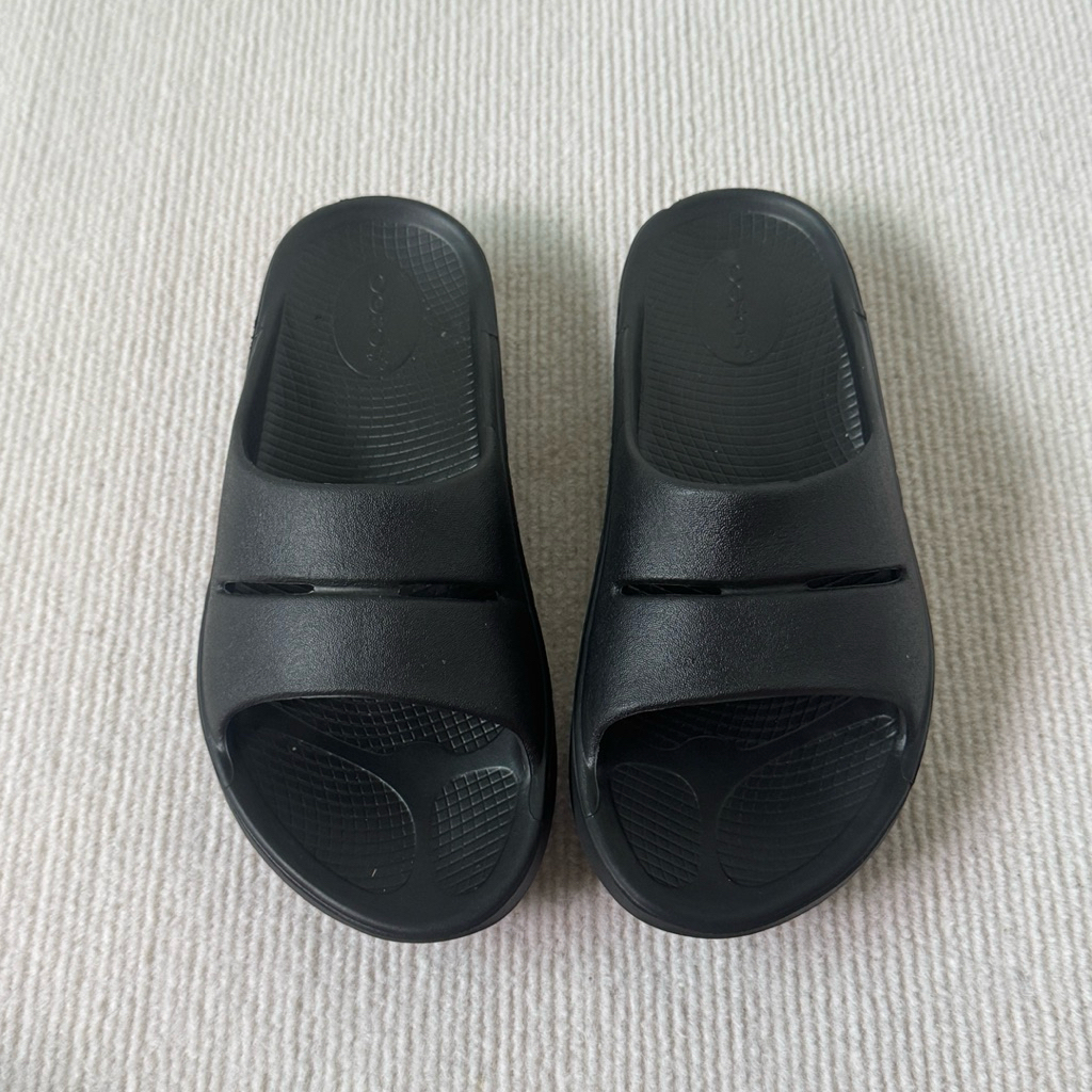 Oofos รองเท้าแตะเพื่อสุขภาพมือสองของแท้ sz.39