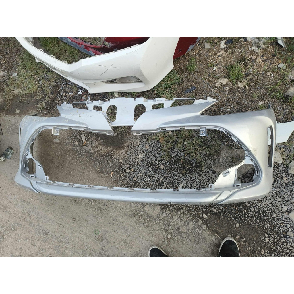 (สามารถนำไปทำสีได้เลย)กันชนหน้าVios 2017 กันชนแท้มือ 2