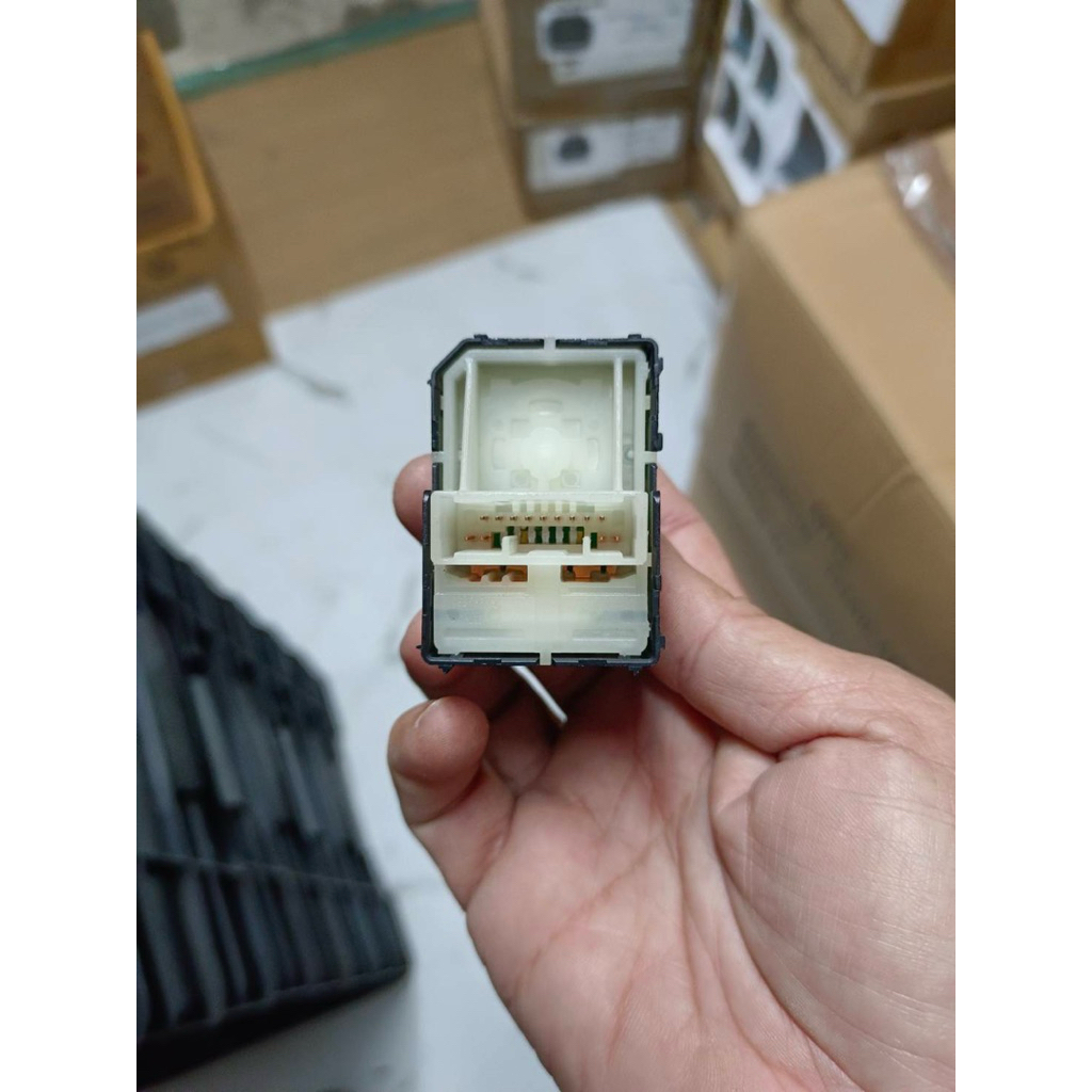 สวิทช์ปรับกระจกมองข้าง รุ่นพับไฟฟ้า Isuzu D-max 2020-2024 / Mu-x 2021-2023 - รูปที่ 2