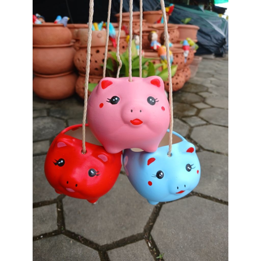 น้องหมูกระถางแขวน#เซรามิค# (4ตัวราคา 119 บาท)