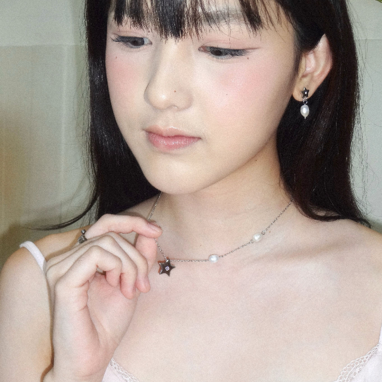 nice try studio - True Star Double Pearl Necklace สร้อยคอจี้ดาว ไข่มุกแท้ กันน้ำ กันเหงื่อ