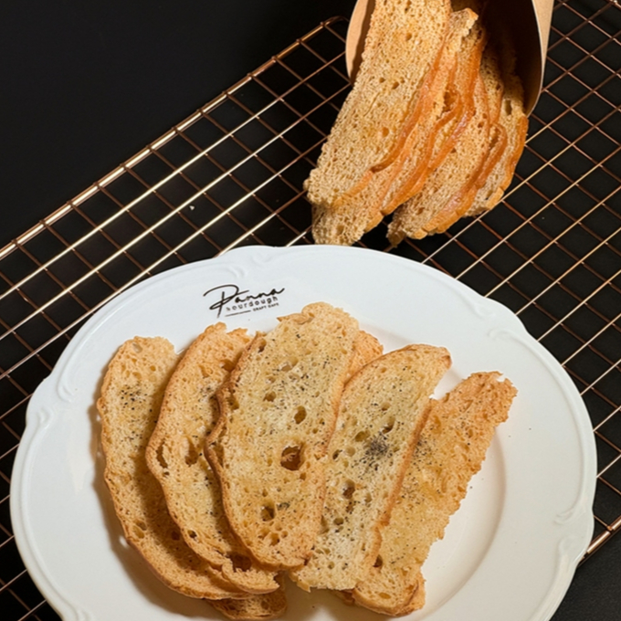 ครส-ตินี ขนมปังแผ่นบาง สไตล์อิตาลี-Sourdough Crostini