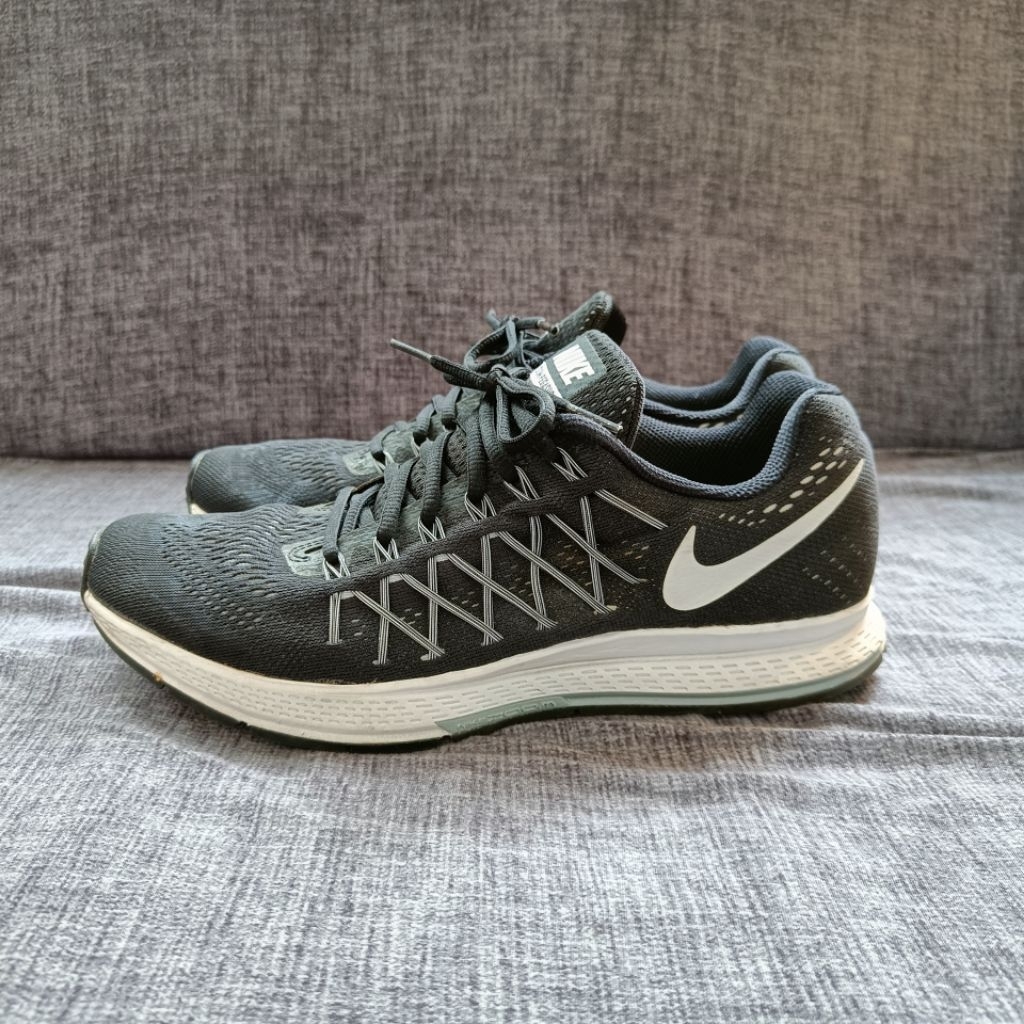 Nike zoom Pegasus32 ขนาด9us 42ชาย
