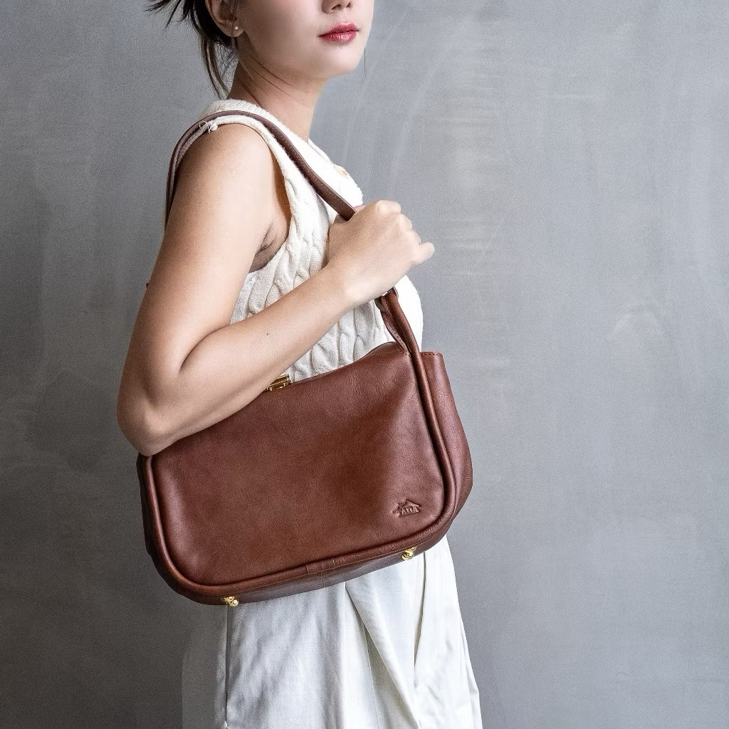 👜 กระเป๋าหนังผู้หญิง /กระเป๋าหนังสะพายข้างผู้หญิง รุ่น B-2101