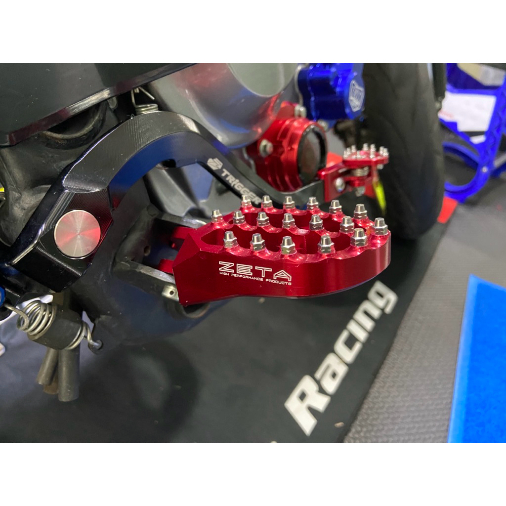 พักเท้าปุ่มหนามอลูมิเนียมCNCเกรดแข็ง FOR CRF250/300