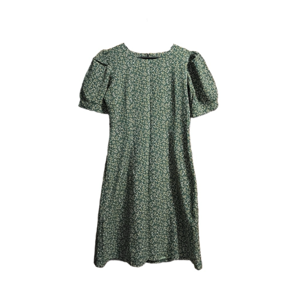 YASINEE เดรสสั้น สีเขียวใบไม้ ลายดอก อก 34“ สะโพก 36”