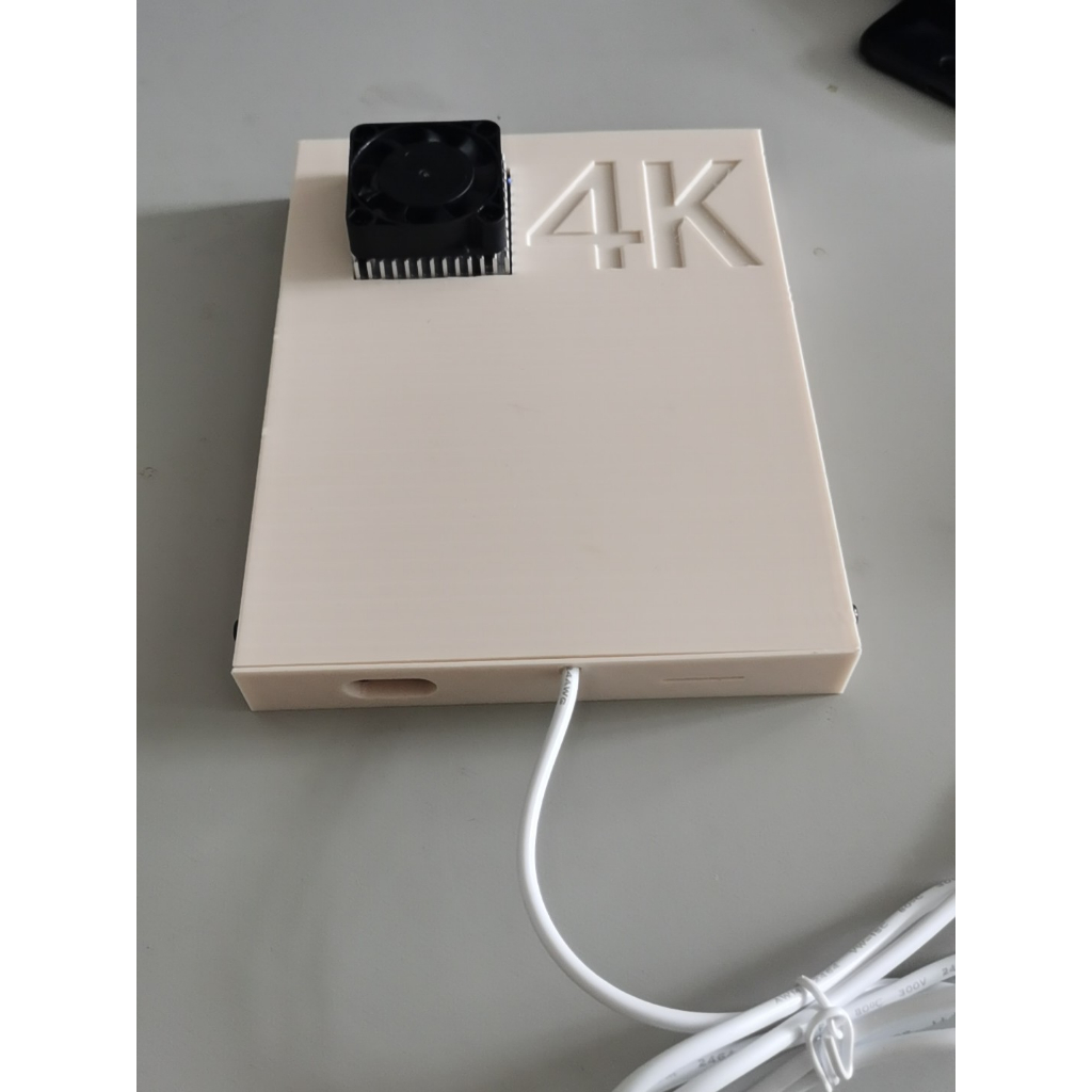 กล่องเกม Android ชิป Snapdragon 888 | RAM 12GB + ROM 256GB | ระบบระบายความร้อนพัดลม | รองรับภาพ 4K