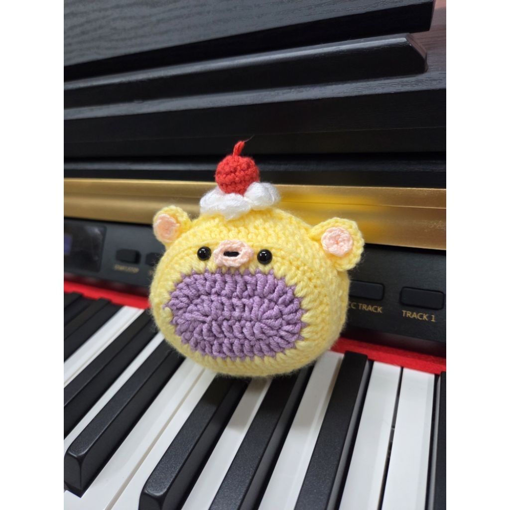 น้อง UBear สุดน่ารักเป็นขนมปังสอดไส้องุ่น (น้องมีตัวเดียวรอเจ้าของอยู่น้าา)