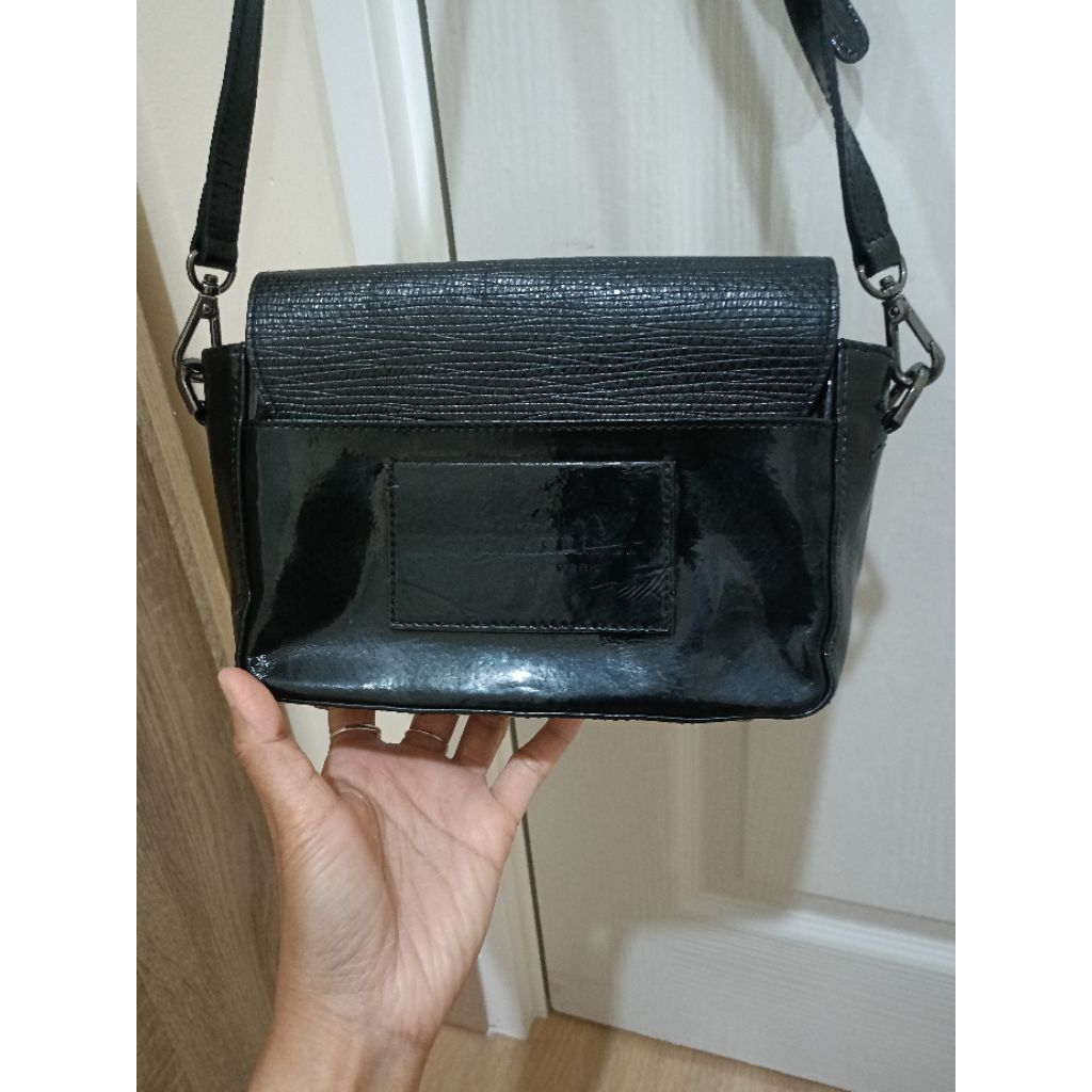 กระเป๋สะพายข้างสีดำมือสองงานแบรนด์แท้าH by Ekatrina new york