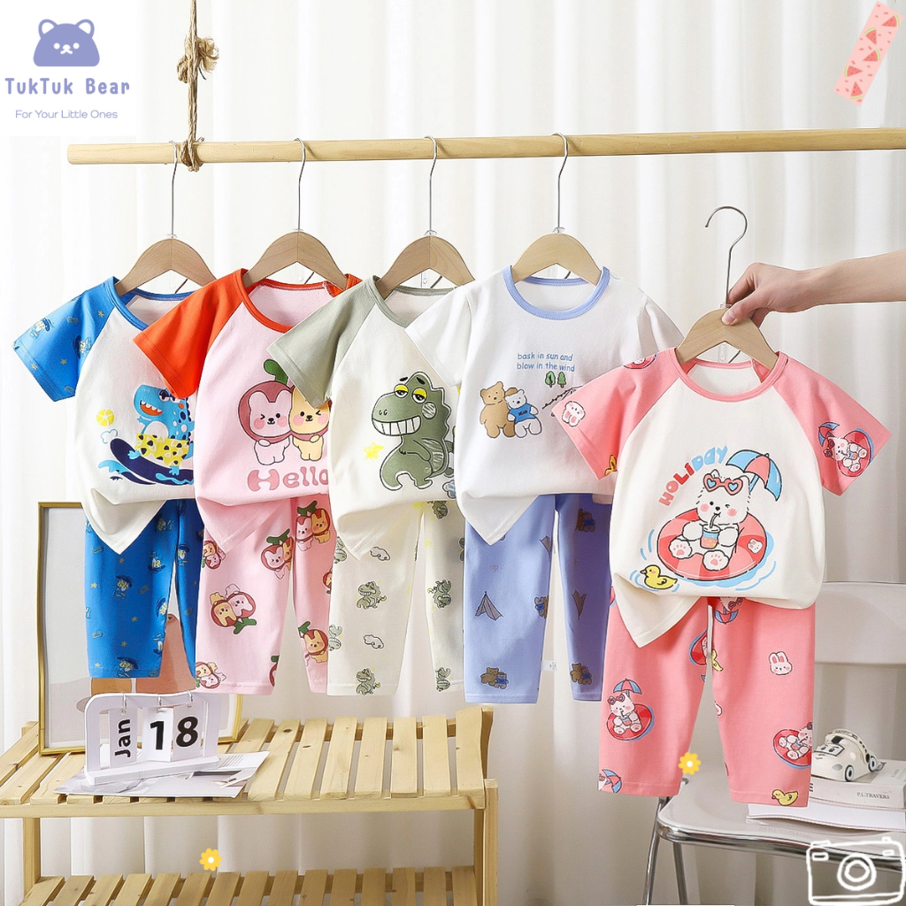 ชุดเสื้อเด็ก ชุดลำลองเด็ก  ลายสัตว์น่ารักๆ  มีหลายลายให้เลือก เหมาะสำหรับเด็ก1-4ขวบ