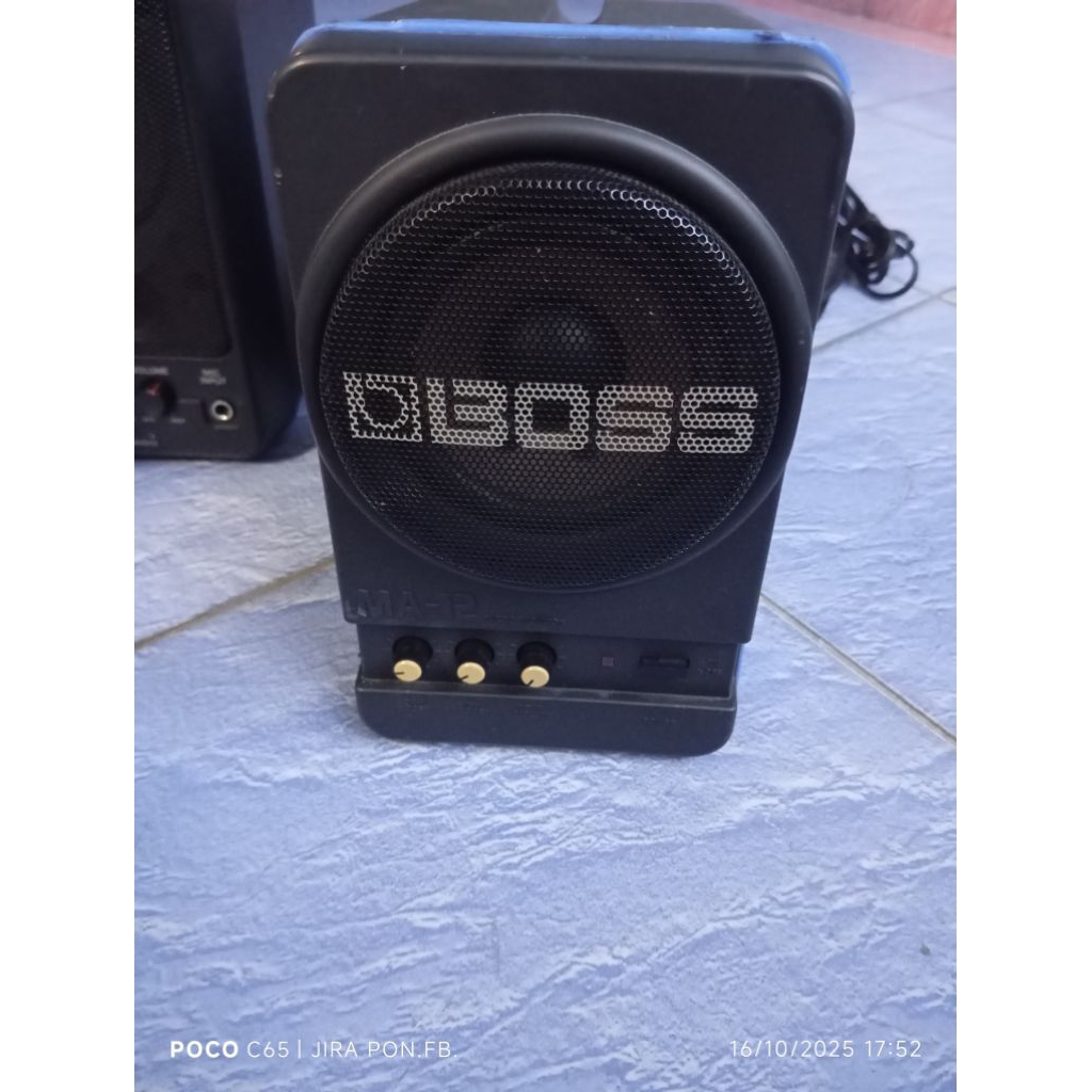 ลำโพงมอนิเตอร์ยี่ห้อBoss-MA12