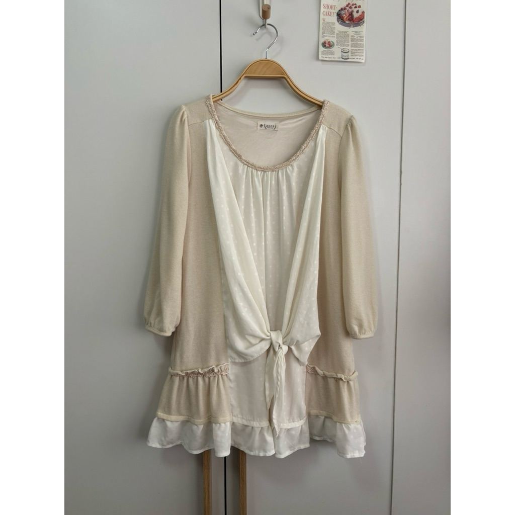 เสื้อตัวยาวไหมพรม axes famme size M อก 30-34“