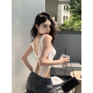 SuperCandy🌷พร้อมแผ่นรองหน้าอก Kink Halter Camisole ผู้หญิงฤดูร้อน Slim-fit Design รู้สึกสาวร้อนด้านนอกสีเทา Jumpsuit