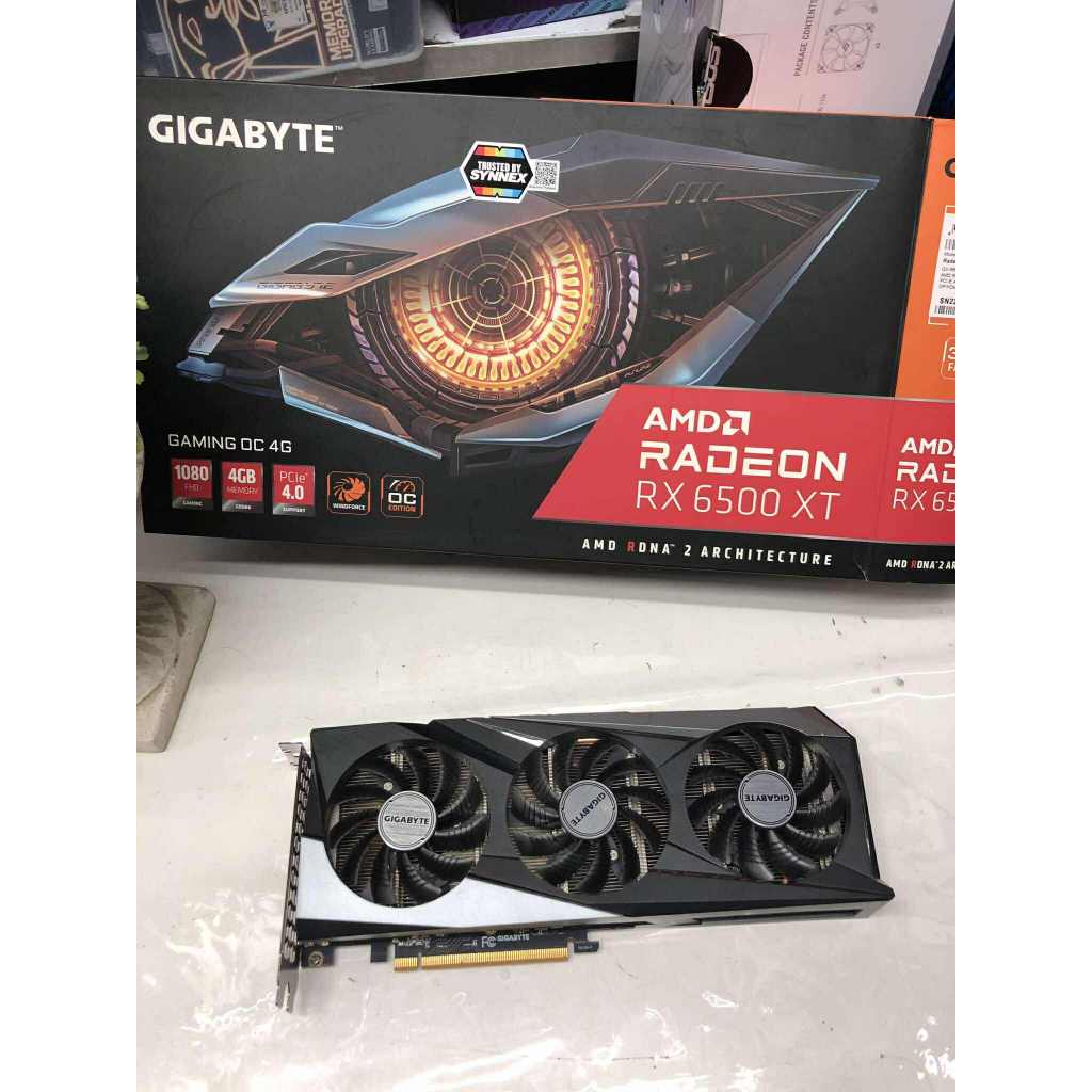VGA GIGABYTE RADEON RX 6500 XT GAMING OC 4G - 4GB GDDR6) 3fans  ครบกล่อง มือสอง ประกันร้าน