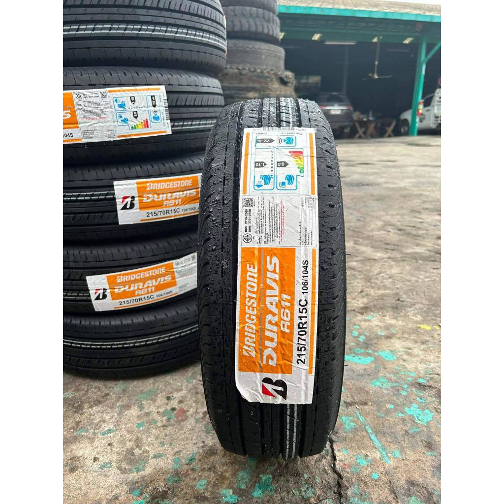 ยางรถยนต์ 215/70R15 BRIDGESTONE R611 ปี 25