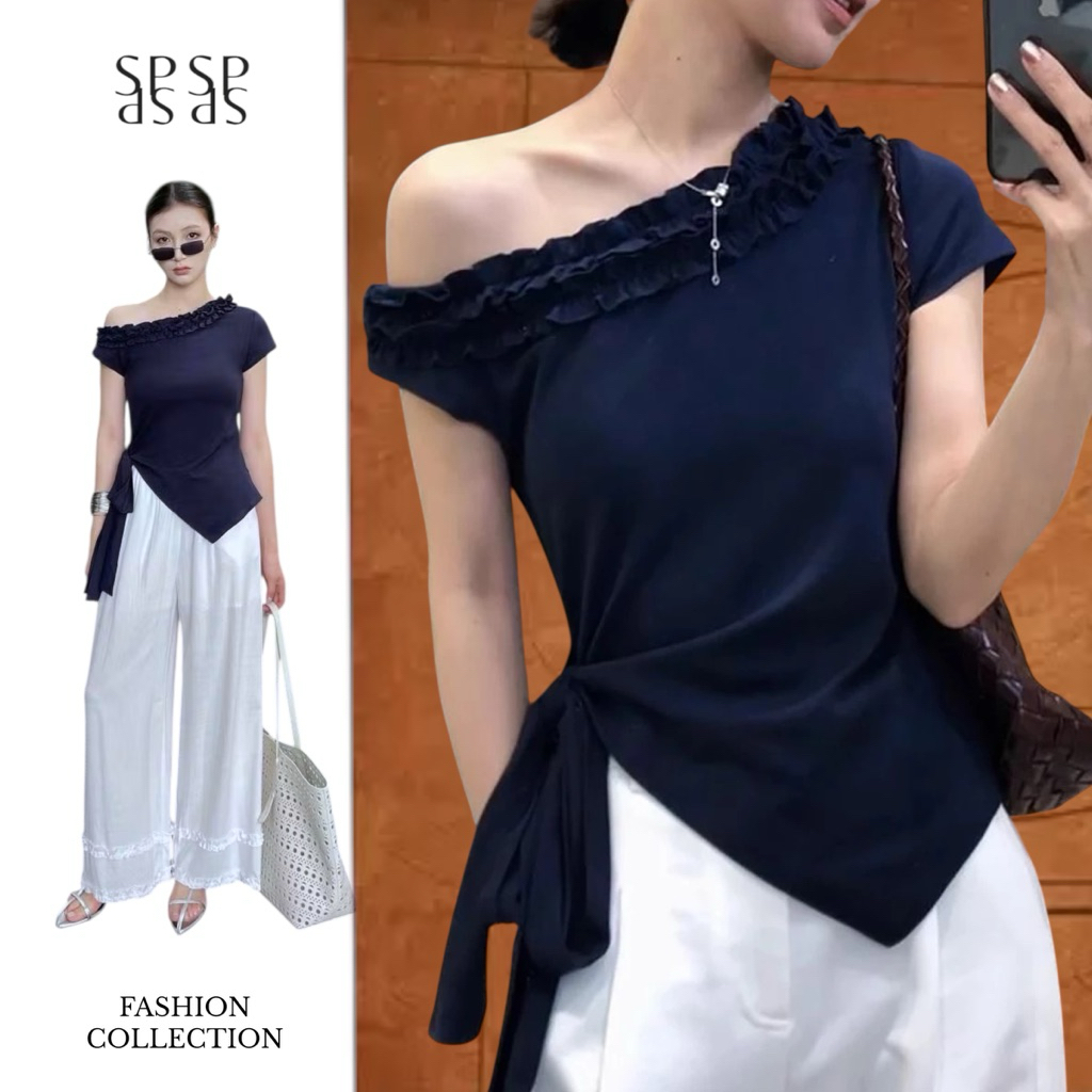 SPND【พร้อมส่ง】เสื้อเปิดไหล่ติดระบายคอเพิ่มความหวาน ดีเทลสายผูกข้าง ผ้านุ่มใส่พอดีตัว พรางหุ่น มี2สี (3143)
