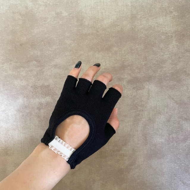 [พร้อมส่ง] 🩰 Daisy Gloves Ballet🩰   ถุงเท้ากันลื่น สำหรับโยคะ พิลาทิส ออกกกำลังกาย