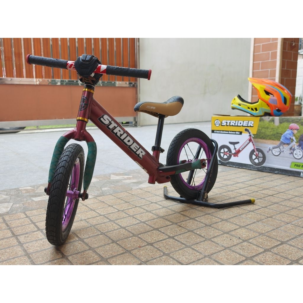 Strider pro Balance Bike รถขาไถ